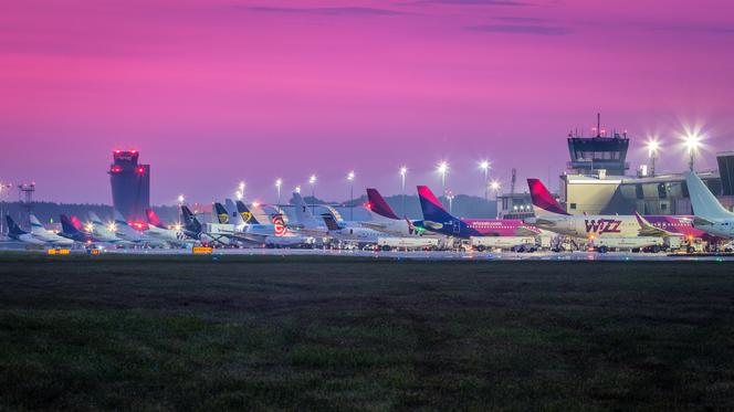 Jubileusz w Pyrzowicach. 30 lat temu powstało Górnośląskie Towarzystwo Lotnicze zarządzające Katowice Airport [ZDJĘCIA]