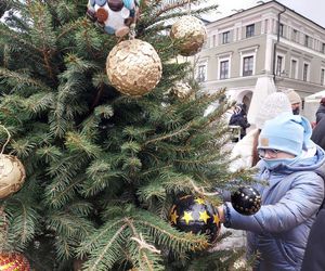  Zamojskie przedszkola i szkoły dekorowały choinki