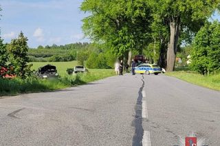 Śmiertelny wypadek pod Morągiem. BMW zmiażdżyło Opla!