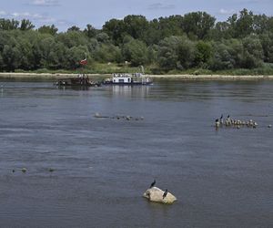Alarm! Wisła wysycha na naszych oczach. Katastrofalny poziom wody w Warszawie