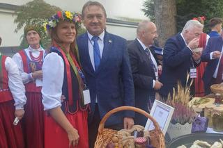 Najpiękniejszy wieniec dożynkowy pochodzi z powiatu kieleckiego