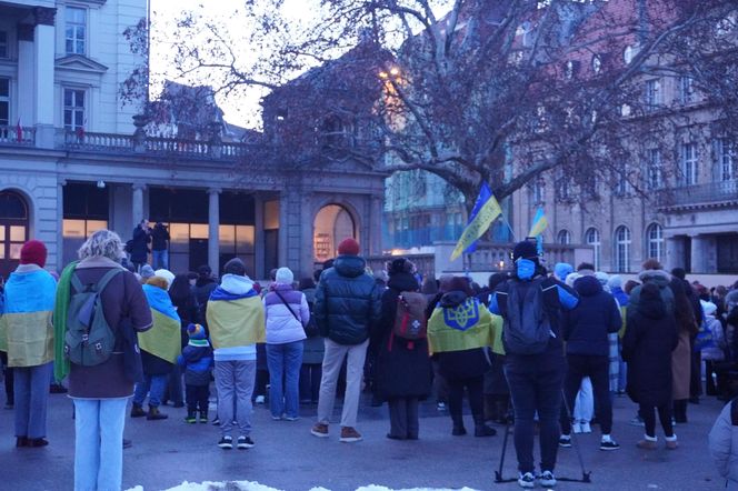 Manifestacja w trzecią rocznicę wybuchu wojny w Ukrainie