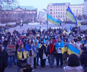 Manifestacja w trzecią rocznicę wybuchu wojny w Ukrainie