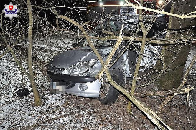 Brak prawa jazdy i zużyte opony w aucie. 27-latek nie przeżył