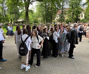 Piknik historyczny II LO w Nowym Sączu 