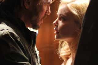 Val Kilmer, Iza Miko