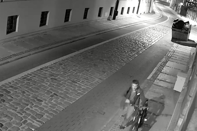 Policja poszukuje złodzieja roweru z Poznania