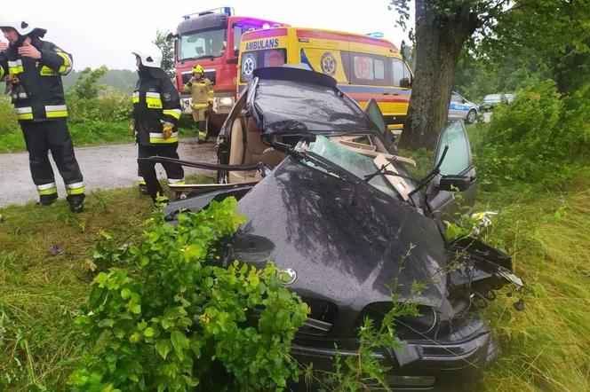 Poważny Wypadek Na Trasie Sobiechy Ołownik Bmw Całkowicie Zniszczone ZdjĘcia Olsztyn 