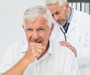 Rozstrzenie oskrzeli - przyczyny, objawy i leczenie