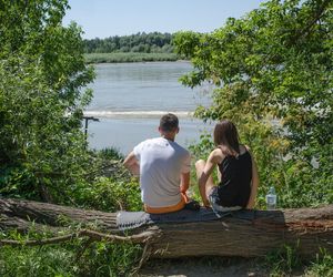 Niewiele osób wie o tej plaży nad Wisłą. Nazwa w pełni oddaje jej urok