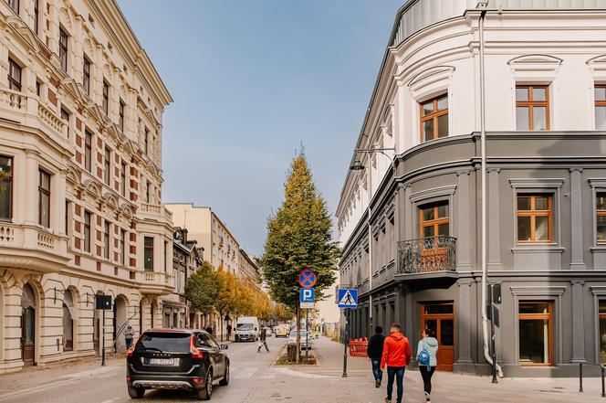 Pięć kamienic w centrum Łodzi odzyskało dawny blask