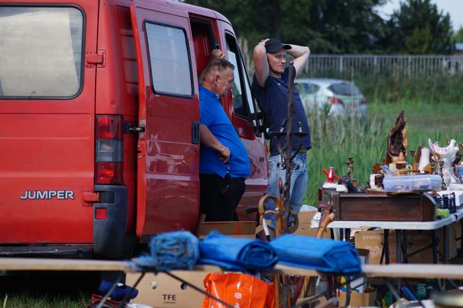  Pchli targ, czyli wyprzedaż garażowa w podbydgoskich Przyłękach [ZDJĘCIA]