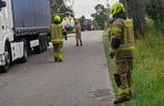 Samochód z czteroosobową rodziną uderzył w drzewo. Tragiczny wypadek na trasie Górowo Iławeckie – Kamińsk