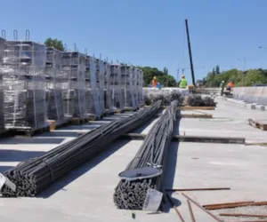 Końcowy etap budowy wiaduktów Trasy Łazienkowskiej. Zmieni się organizacja ruchu
