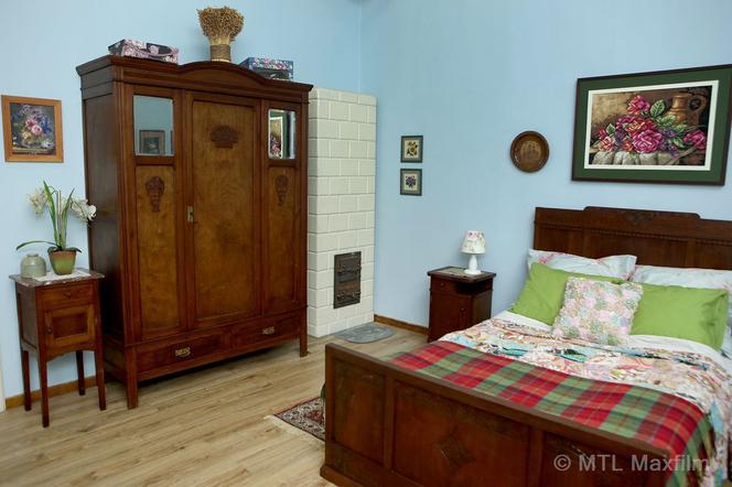 M jak miłość. Nowy dom Mostowiaków w Grabinie - sypialnia Barbary i Lucjana