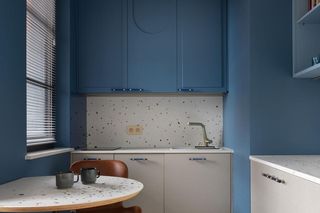 Kawalerka w Gdańskich Dokach - projekt Tatewik Caturowa