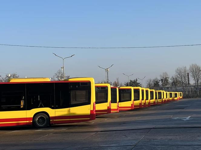 Tylko jeden wózek dziecięcy lub inwalidzki w tramwaju i autobusie 
