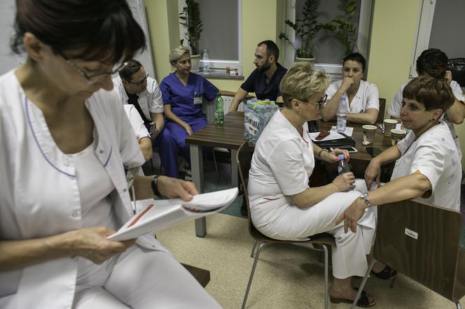 Pielęgniarki walczą o przeżycie