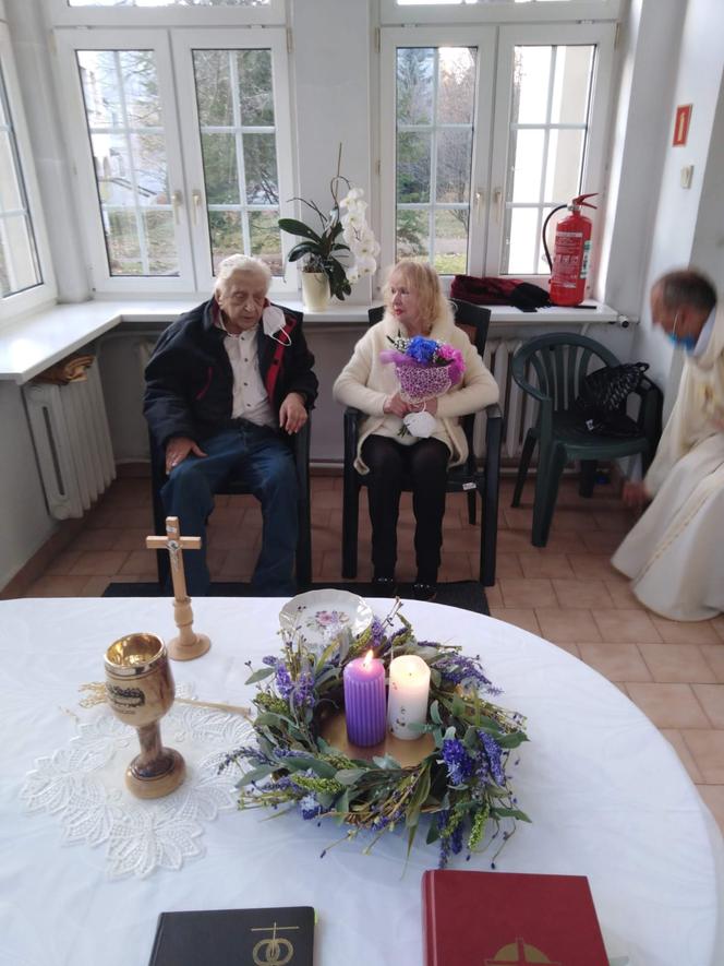 Halina Kowalska wzięła ślub kościelny z umierającym mężem