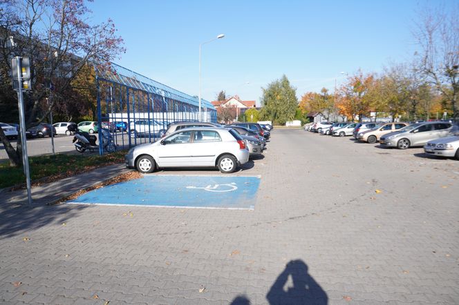 Parking przy osiedlu Bolesława Śmiałego w Poznaniu