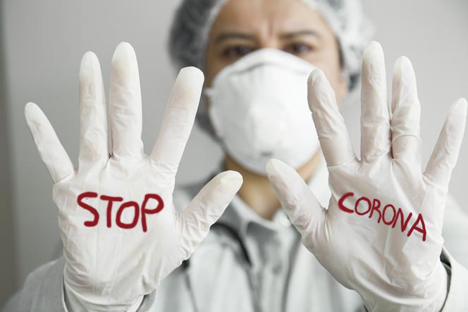 Kiedy skończy się pandemia koronawirusa? Ekspert: „SARS-CoV-2 pewnie z nami zostanie”