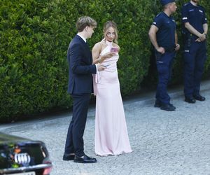 Angelika Mucha wystroiła się na przyjęcie u ambasadora USA. Taką sukienkę wybrała
