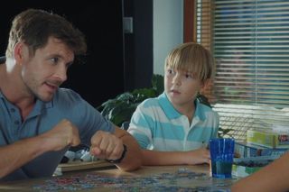 	M jak miłość odc. 1838. Marcin (Mikołaj Roznerski), Szymek (Staś Szczypiński), Maja (Laura Jankowska)