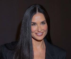 Demi Moore pozuje z wnuczką w bikini. Zachwyciła sylwetką