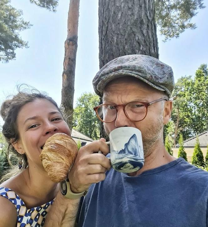 Krystian Wieczorek i jego żona Maria na Instagramie w domu nad Zegrzem