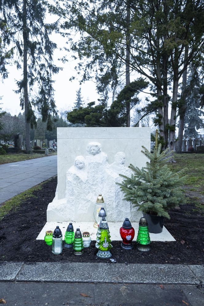 Matka Morawieckiego spocznie we Wrocławiu, jej mąż ma grób w Warszawie 