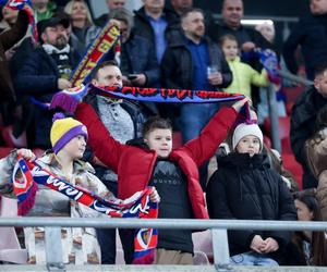 Piast Gliwice - Górnik Zabrze. Pół tysiąca fanów w meczu 20. kolejki PKO Ekstraklasy