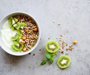 Zastąpi owsiankę i jest idealna na diecie. Jak zrobić gryczankę? 