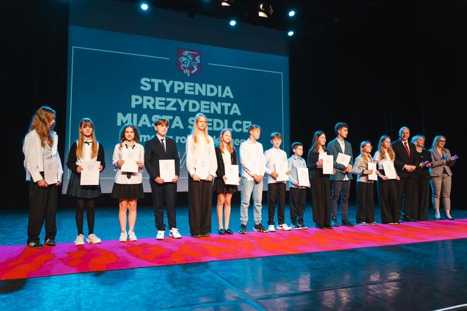 Blisko 700 najzdolniejszych siedleckich uczniów z nagrodami za dokonania w nauce!