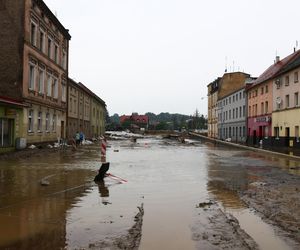 Małopolska wysyła pomoc na tereny walczące z powodzią. Wojewoda podjął kluczową decyzję