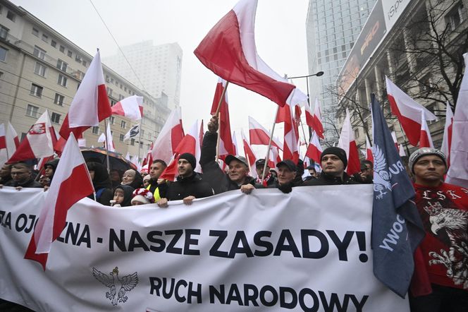 Marsz Niepodległości 2025 na żywo. Relacja z Warszawy. "Chcę zobaczyć Polskę samodzielną i niezakompleksioną"
