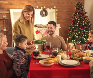 Życzenia świąteczne i na Nowy Rok. TEGO właśnie szukałeś. Kapitalne życzenia na 24/25.12.2023