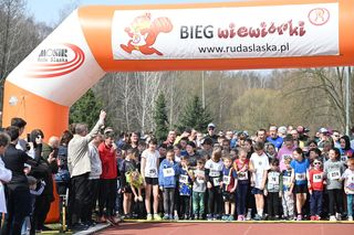 Zainaugurowano jubileuszową edycję Biegu Wiewiórki w Rudzie Śląskie. Na starcie setki uczestników 