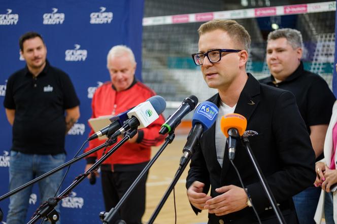 Podpisanie umowy sponsorskiej między Grupą Azoty S.A. i VOLLEY JEDYNKA Tarnów na sezon 2023/2024