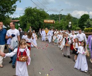 Boże Ciało 2025. Dlaczego Boże Ciało zawsze przypada w czwartek?
