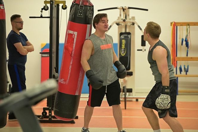 Pierwsza miłość, odcinek 3984: Kamil Biały (Igor Paszczyk)