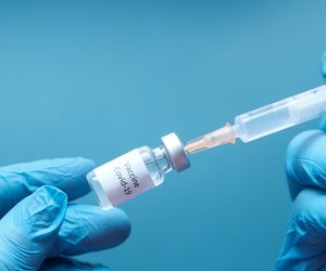 Uwaga! 25 proc. Polaków nie zamierza się szczepić przeciw COVID-19!