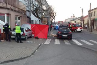 TRAGEDIA na drodze w Tuszynie. Jedna osoba nie żyje, dwie w szpitalu