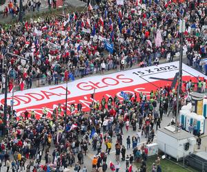 Ruszył Marsz Miliona Serc. Centrum Warszawy całkowicie zablokowane