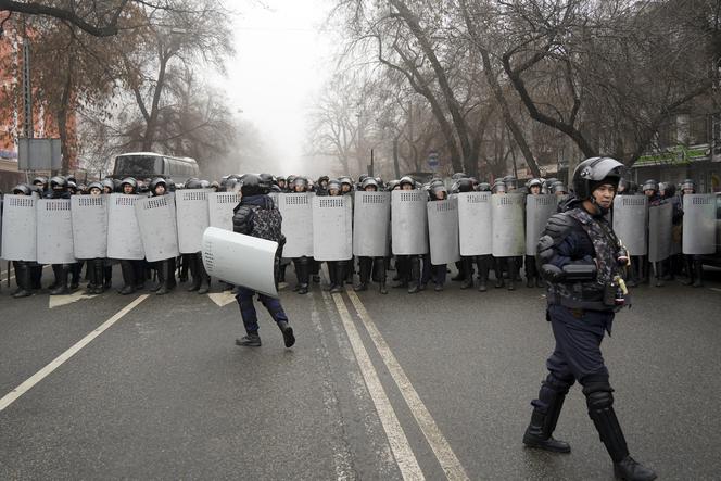 Rzeź w Kazachstanie! Bunt przeciw drożyźnie. Kostnice pełne demonstrantów