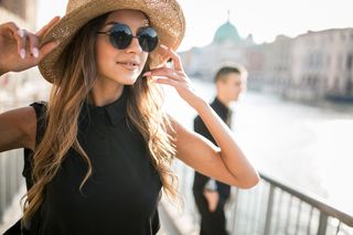 Najmodniejsze okulary na lato. Te modele dodadzą szyku każdej stylizacji!