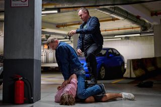 Na Wspólnej odc. 3939. Sławek (Mariusz Słupiński), Robert Tadeusiak (Dariusz Wnuk), Oskar (Mateusz Baranowski) - syn Patrycji