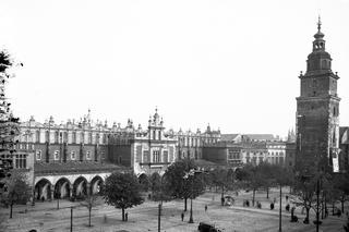 Na krakowskim Rynku znów pojawią się drzewa! Tak to miejsce wyglądało w przeszłości