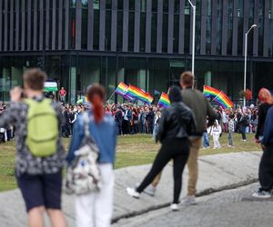 Marsz Równości w Katowicach 2025. Setki ludzi przeszło ulicami miasta. Były protesty