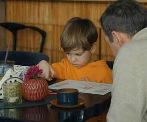 Barwy szczęścia, odcinek 3199. Tadzio (Józio Trojanowski), Bruno (Lesław Żurek)
