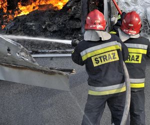 Wybuch był tak silny, że wypadł przez drzwi!